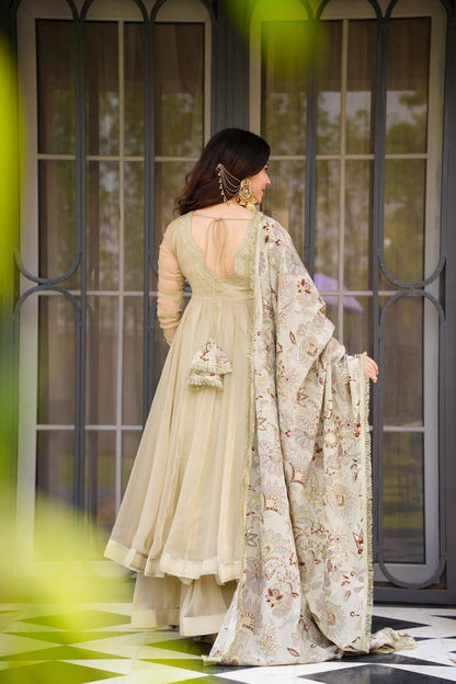 Sonakshi Grace Suit Set